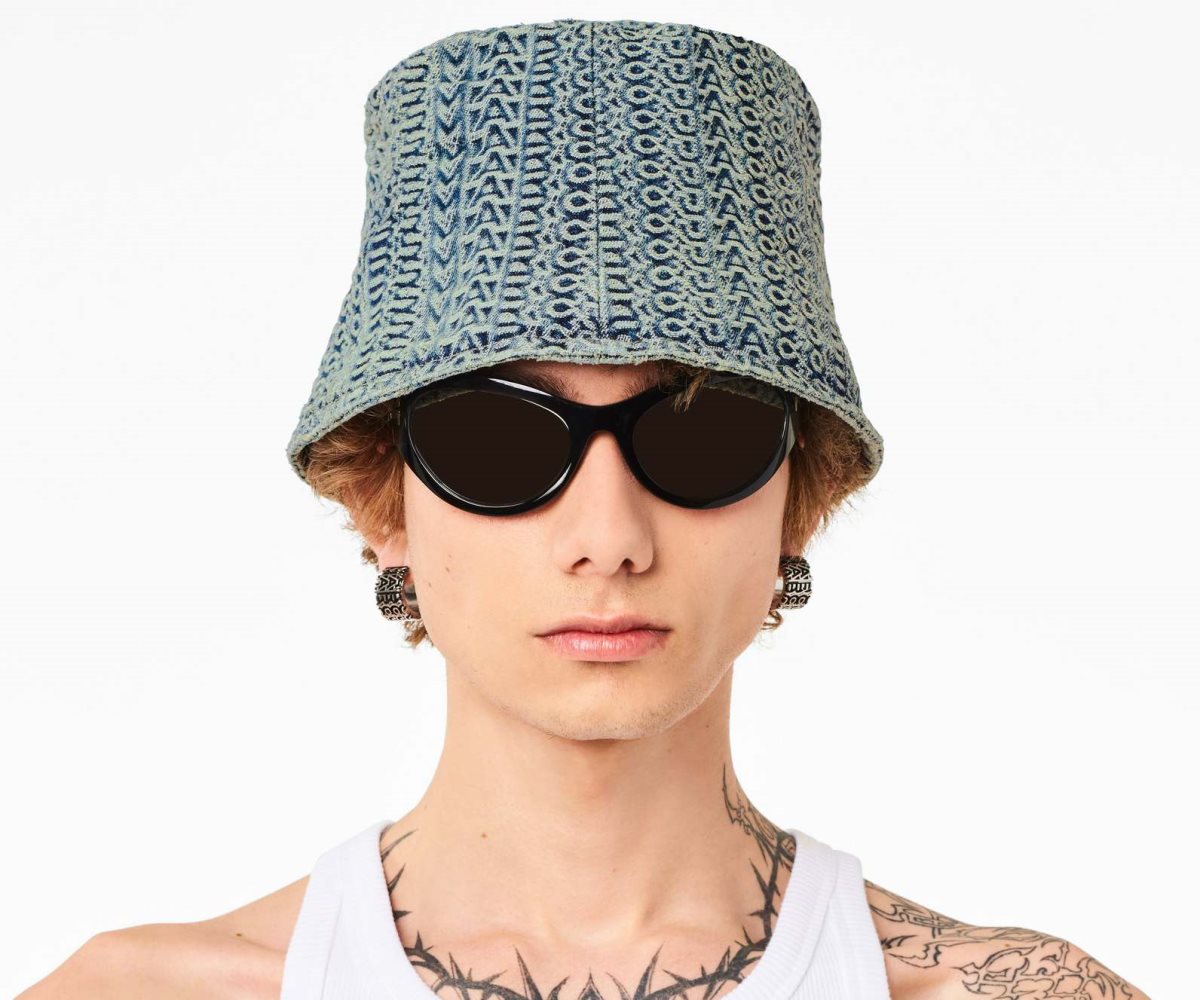Marc Jacobs Washed Monogram Denim Bucket Hat Sun Faded Denim | 2076NPRZX
